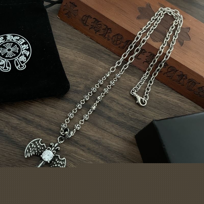 Ch**me He**ts necklaces
